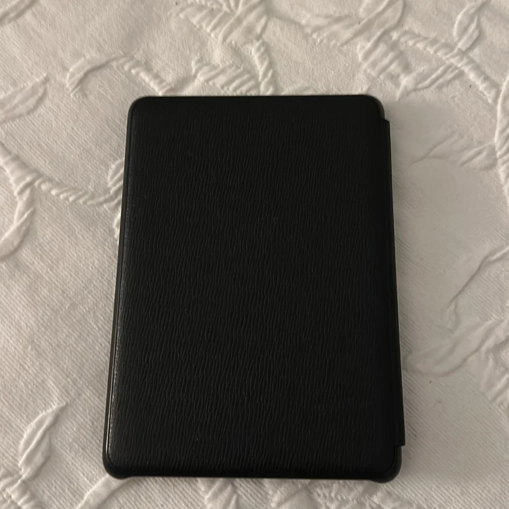 Amazon Kindle 2018 Black Leather Case